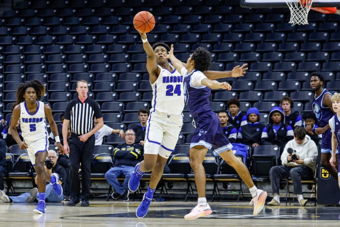 Oak Park - Vashon Missouri boys basketball Dec 9 2023 Nate Latsch-06